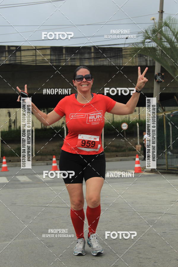 Buy your photos of the eventSantander Track & Field Run Series - Shopping Tambor on Fotop