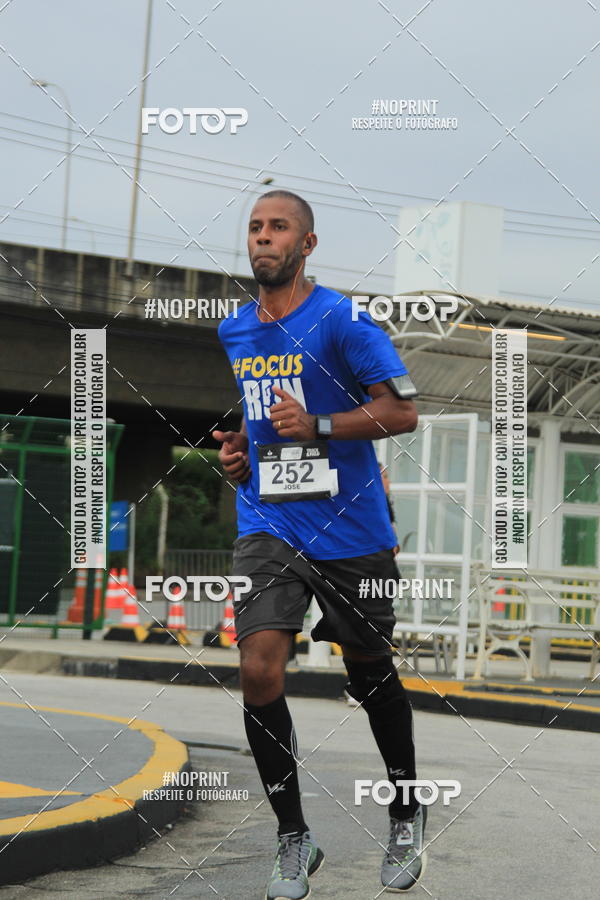 Buy your photos of the eventSantander Track & Field Run Series - Shopping Tambor on Fotop