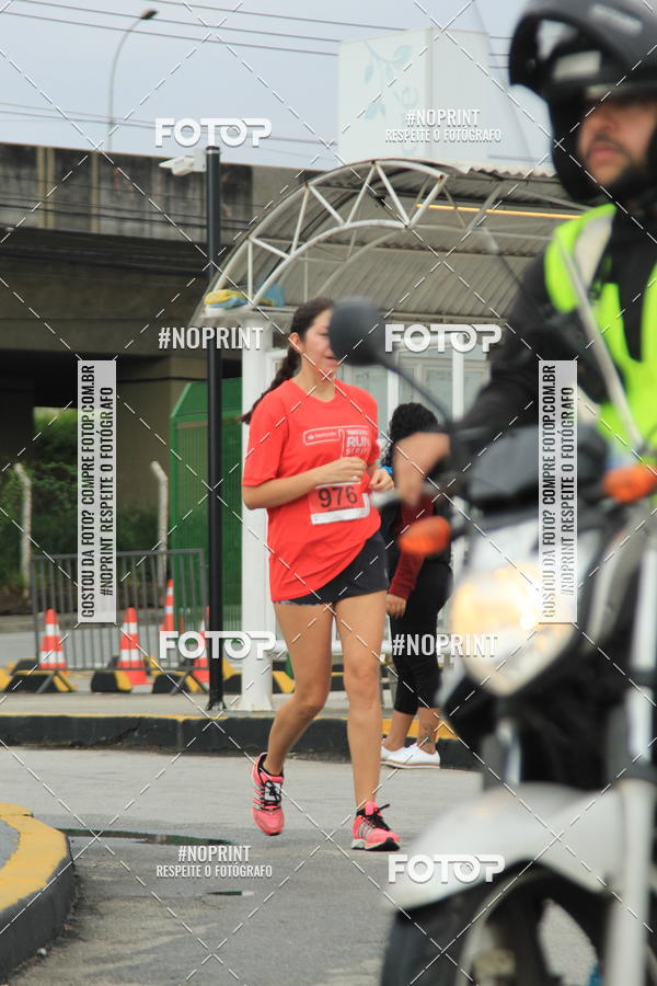 Buy your photos of the eventSantander Track & Field Run Series - Shopping Tambor on Fotop