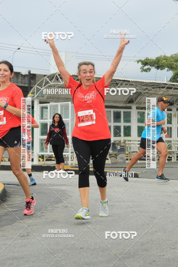 Buy your photos of the eventSantander Track & Field Run Series - Shopping Tambor on Fotop