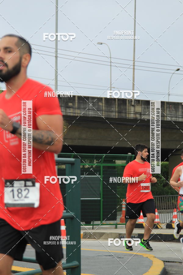 Buy your photos of the eventSantander Track & Field Run Series - Shopping Tambor on Fotop