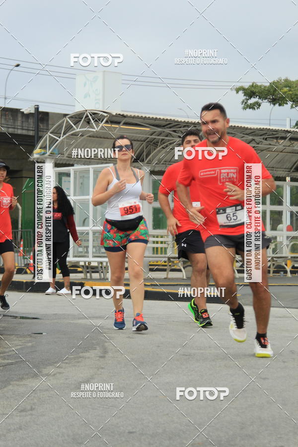 Buy your photos of the eventSantander Track & Field Run Series - Shopping Tambor on Fotop