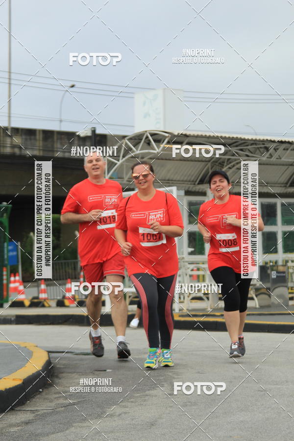 Buy your photos of the eventSantander Track & Field Run Series - Shopping Tambor on Fotop