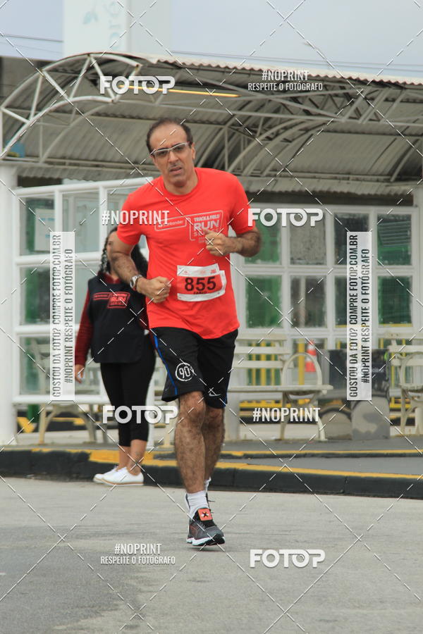 Buy your photos of the eventSantander Track & Field Run Series - Shopping Tambor on Fotop