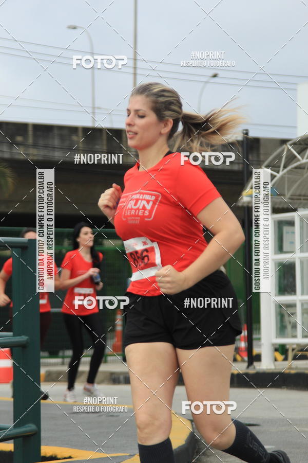 Buy your photos of the eventSantander Track & Field Run Series - Shopping Tambor on Fotop