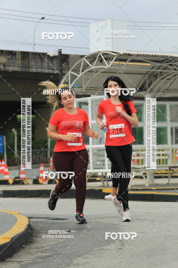 Buy your photos of the eventSantander Track & Field Run Series - Shopping Tambor on Fotop
