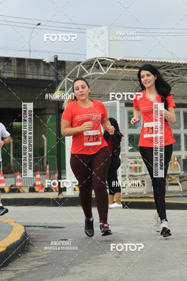 Buy your photos of the eventSantander Track & Field Run Series - Shopping Tambor on Fotop