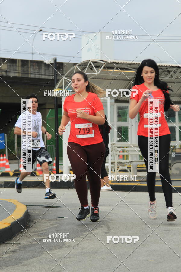 Buy your photos of the eventSantander Track & Field Run Series - Shopping Tambor on Fotop