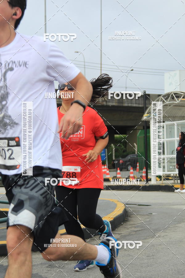 Buy your photos of the eventSantander Track & Field Run Series - Shopping Tambor on Fotop