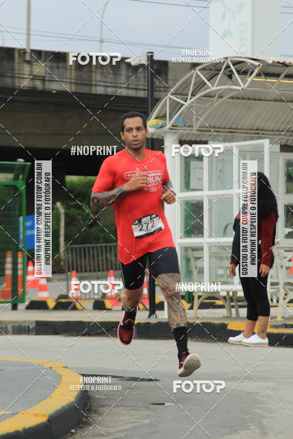 Buy your photos of the eventSantander Track & Field Run Series - Shopping Tambor on Fotop