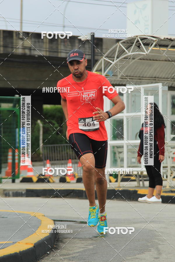 Buy your photos of the eventSantander Track & Field Run Series - Shopping Tambor on Fotop