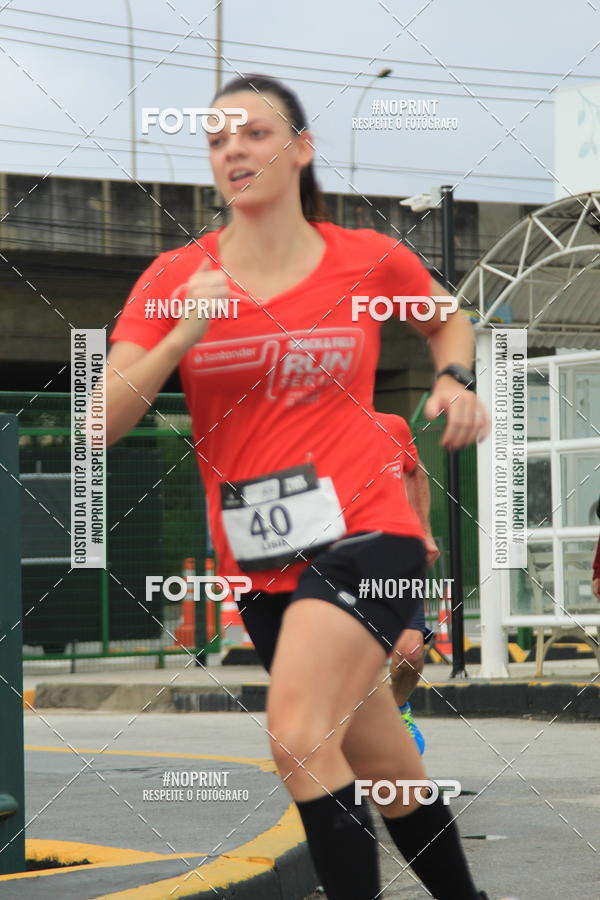 Buy your photos of the eventSantander Track & Field Run Series - Shopping Tambor on Fotop