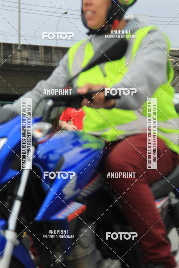 Buy your photos of the eventSantander Track & Field Run Series - Shopping Tambor on Fotop