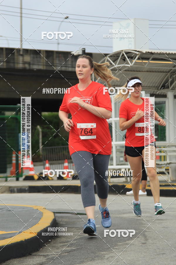 Buy your photos of the eventSantander Track & Field Run Series - Shopping Tambor on Fotop