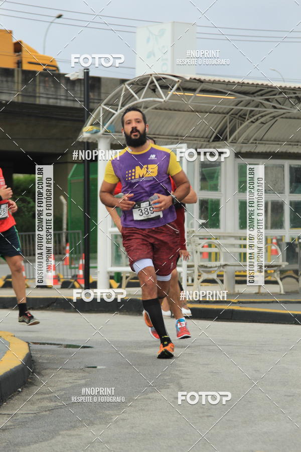 Buy your photos of the eventSantander Track & Field Run Series - Shopping Tambor on Fotop