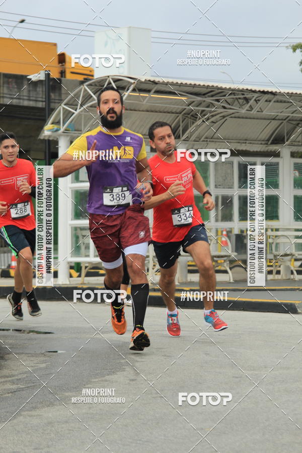 Buy your photos of the eventSantander Track & Field Run Series - Shopping Tambor on Fotop