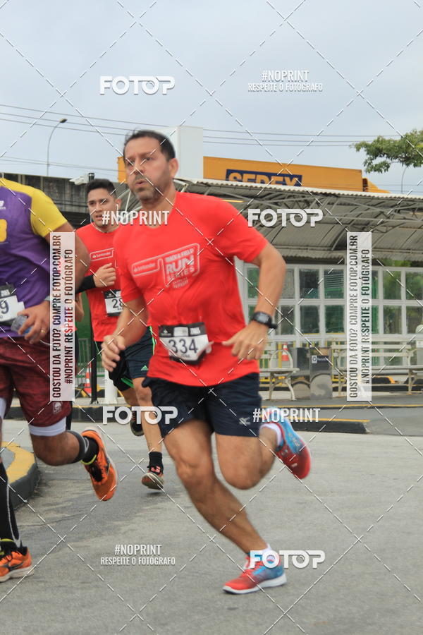 Buy your photos of the eventSantander Track & Field Run Series - Shopping Tambor on Fotop