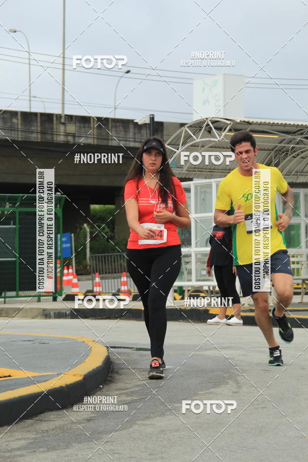 Buy your photos of the eventSantander Track & Field Run Series - Shopping Tambor on Fotop