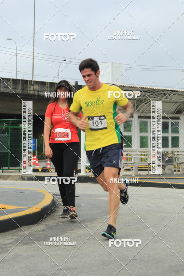 Buy your photos of the eventSantander Track & Field Run Series - Shopping Tambor on Fotop