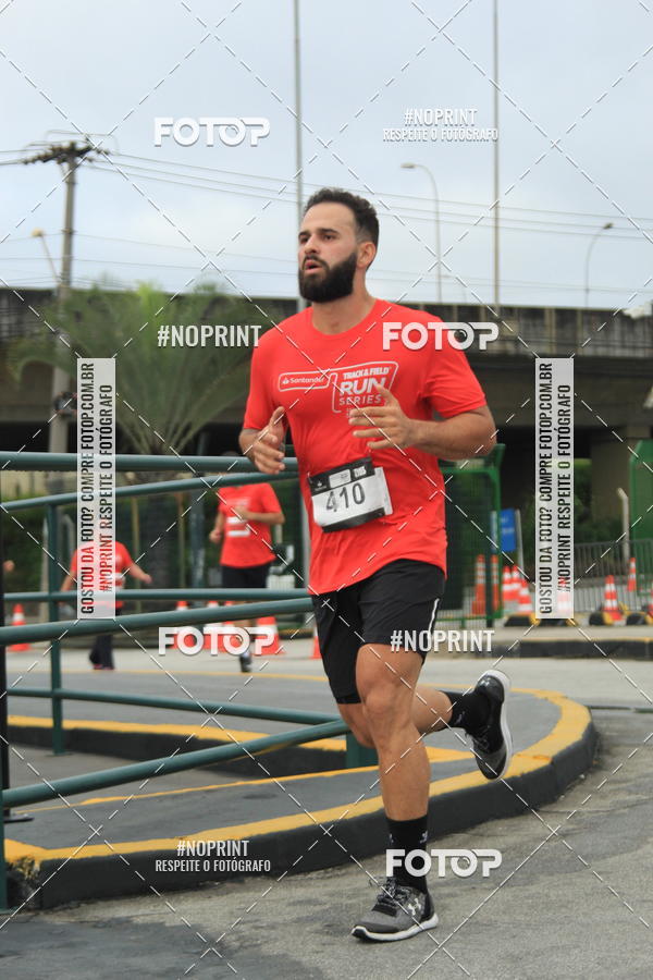 Buy your photos of the eventSantander Track & Field Run Series - Shopping Tambor on Fotop