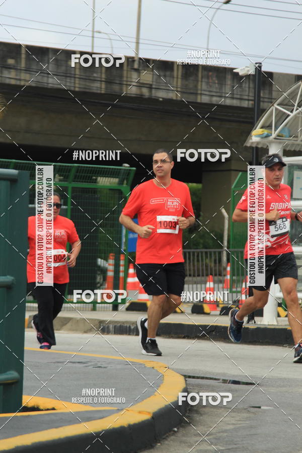 Buy your photos of the eventSantander Track & Field Run Series - Shopping Tambor on Fotop