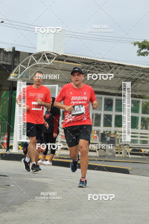 Buy your photos of the eventSantander Track & Field Run Series - Shopping Tambor on Fotop