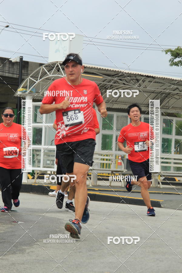 Buy your photos of the eventSantander Track & Field Run Series - Shopping Tambor on Fotop
