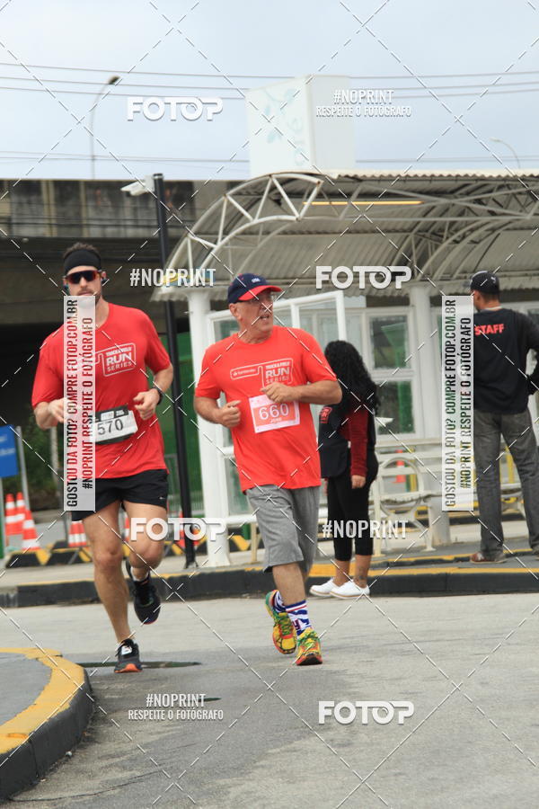 Buy your photos of the eventSantander Track & Field Run Series - Shopping Tambor on Fotop
