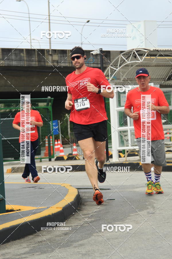 Buy your photos of the eventSantander Track & Field Run Series - Shopping Tambor on Fotop