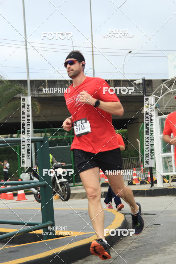 Buy your photos of the eventSantander Track & Field Run Series - Shopping Tambor on Fotop