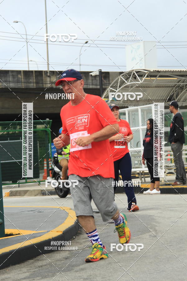 Buy your photos of the eventSantander Track & Field Run Series - Shopping Tambor on Fotop