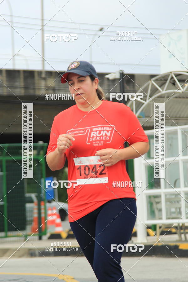Buy your photos of the eventSantander Track & Field Run Series - Shopping Tambor on Fotop