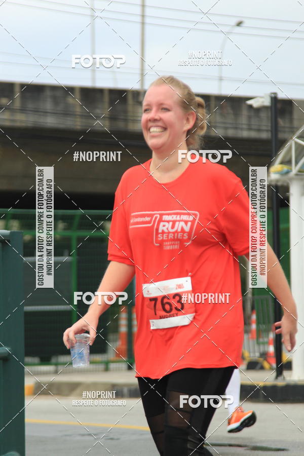 Buy your photos of the eventSantander Track & Field Run Series - Shopping Tambor on Fotop