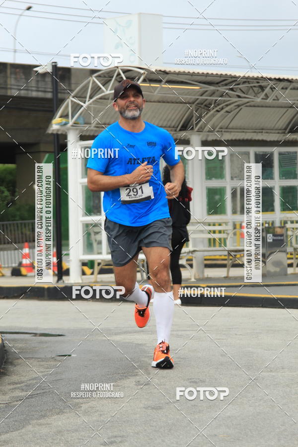 Buy your photos of the eventSantander Track & Field Run Series - Shopping Tambor on Fotop