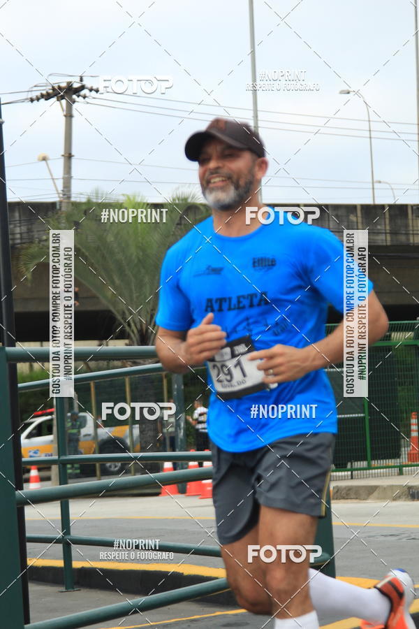 Buy your photos of the eventSantander Track & Field Run Series - Shopping Tambor on Fotop