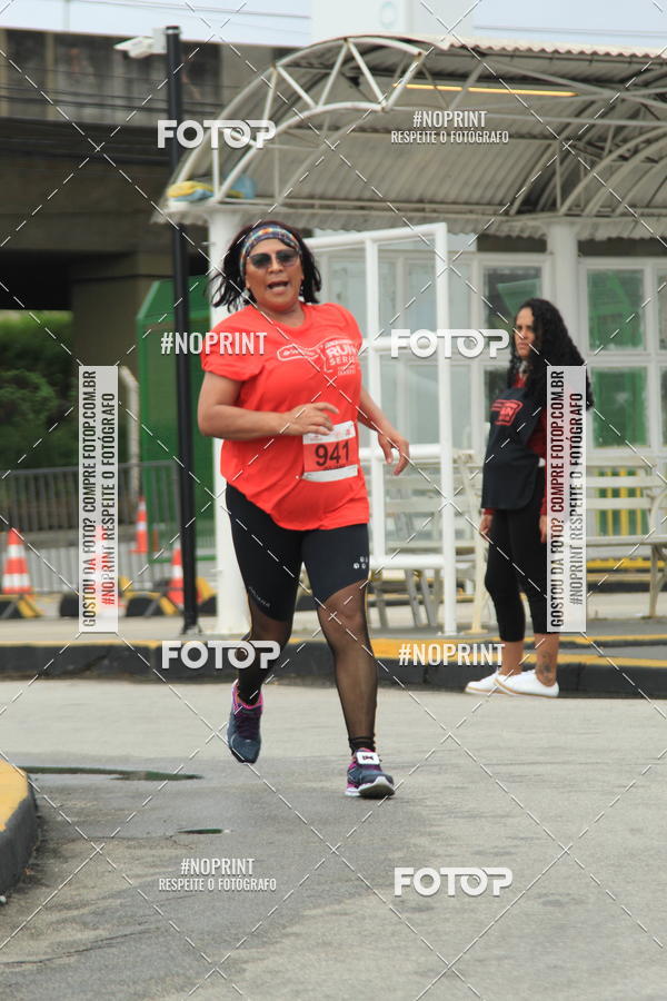 Buy your photos of the eventSantander Track & Field Run Series - Shopping Tambor on Fotop