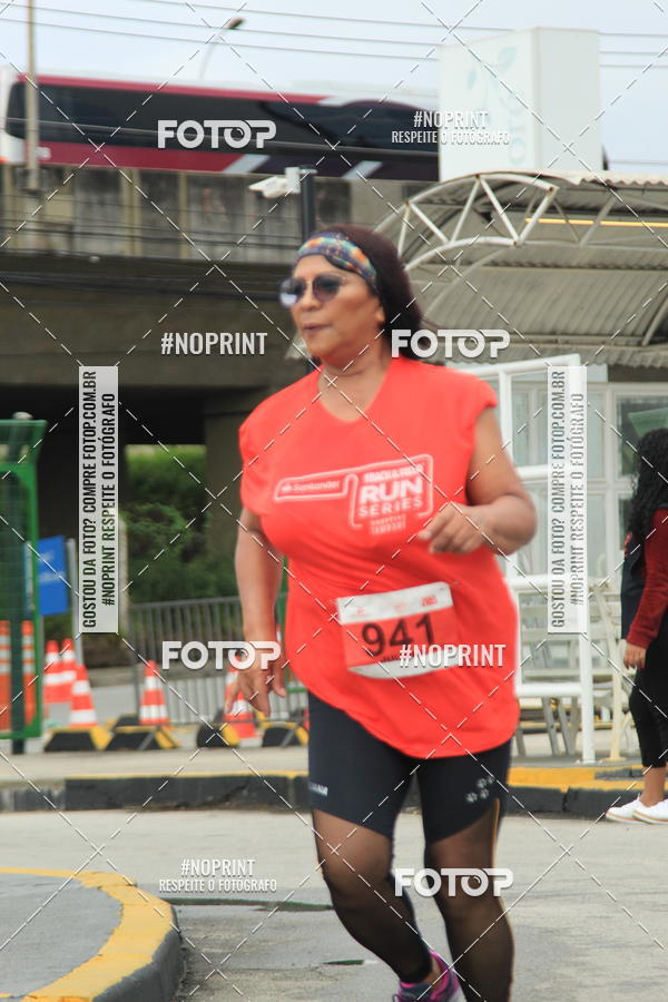Buy your photos of the eventSantander Track & Field Run Series - Shopping Tambor on Fotop