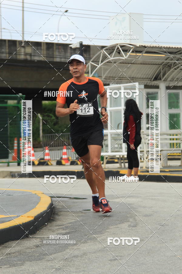 Buy your photos of the eventSantander Track & Field Run Series - Shopping Tambor on Fotop