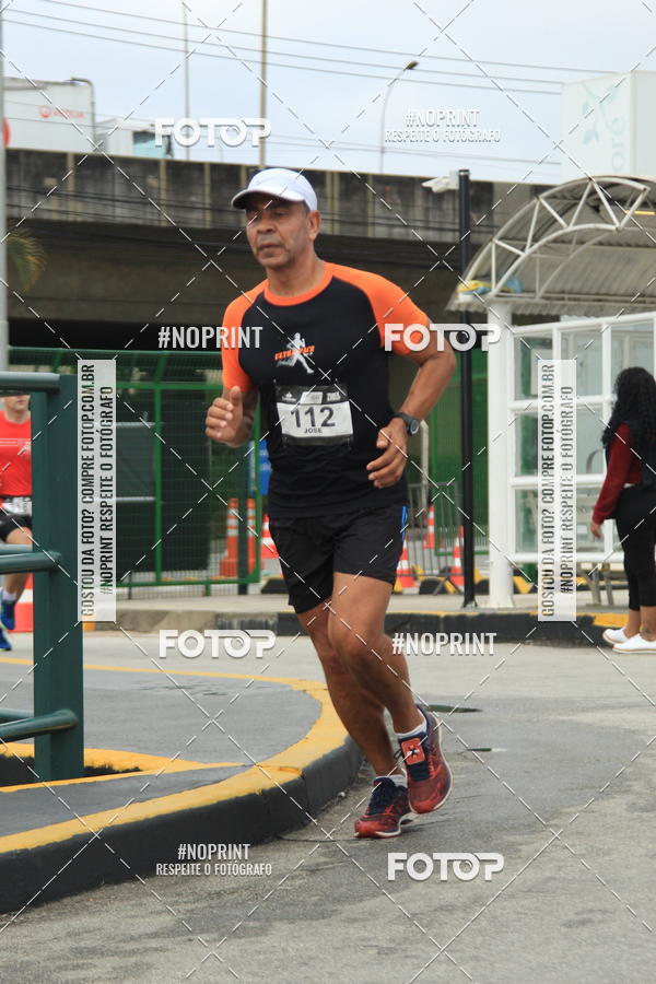 Buy your photos of the eventSantander Track & Field Run Series - Shopping Tambor on Fotop