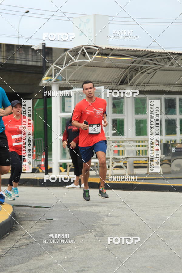 Buy your photos of the eventSantander Track & Field Run Series - Shopping Tambor on Fotop
