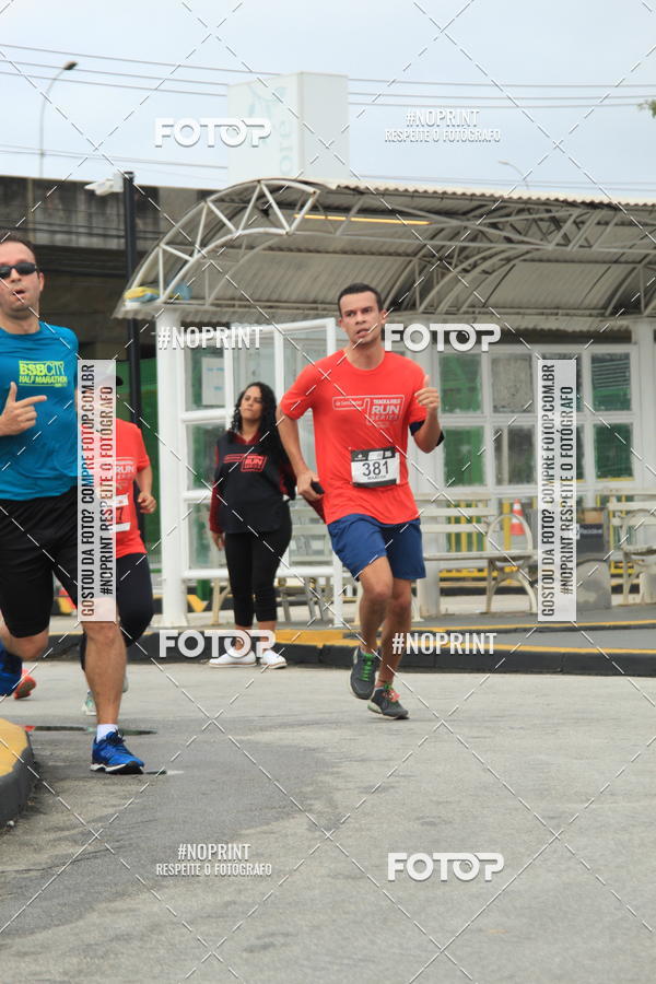Buy your photos of the eventSantander Track & Field Run Series - Shopping Tambor on Fotop