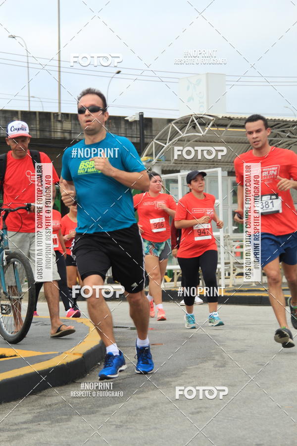 Buy your photos of the eventSantander Track & Field Run Series - Shopping Tambor on Fotop