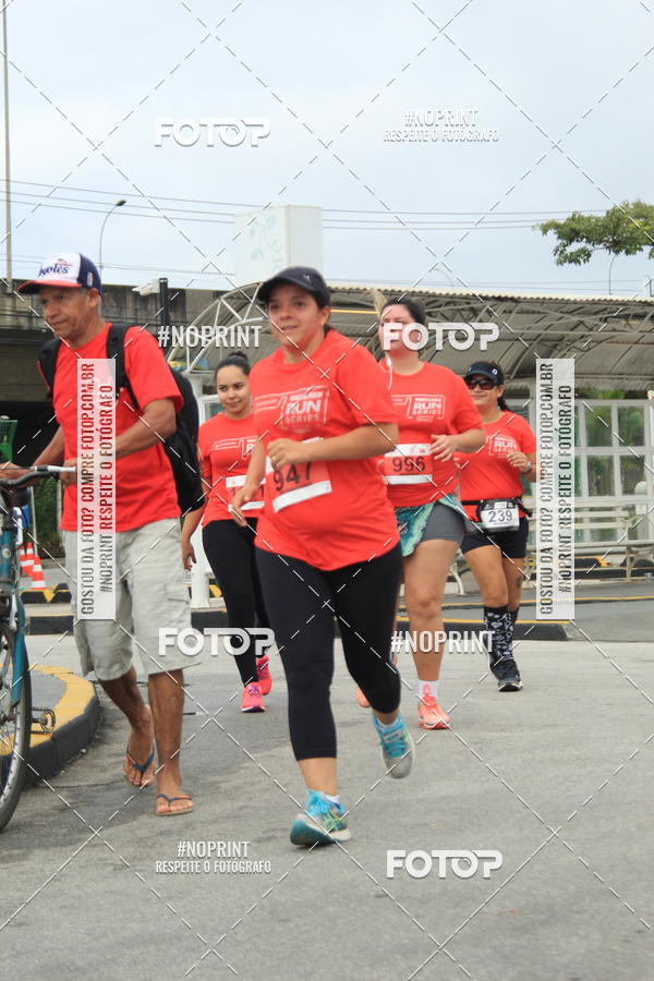 Buy your photos of the eventSantander Track & Field Run Series - Shopping Tambor on Fotop