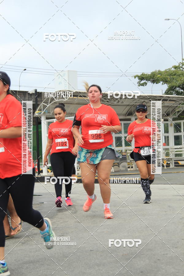Buy your photos of the eventSantander Track & Field Run Series - Shopping Tambor on Fotop