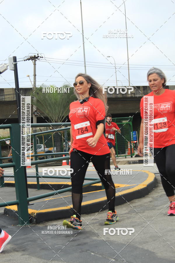Buy your photos of the eventSantander Track & Field Run Series - Shopping Tambor on Fotop