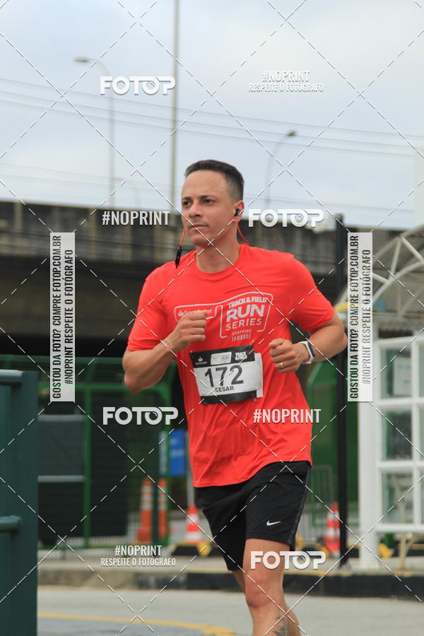 Buy your photos of the eventSantander Track & Field Run Series - Shopping Tambor on Fotop