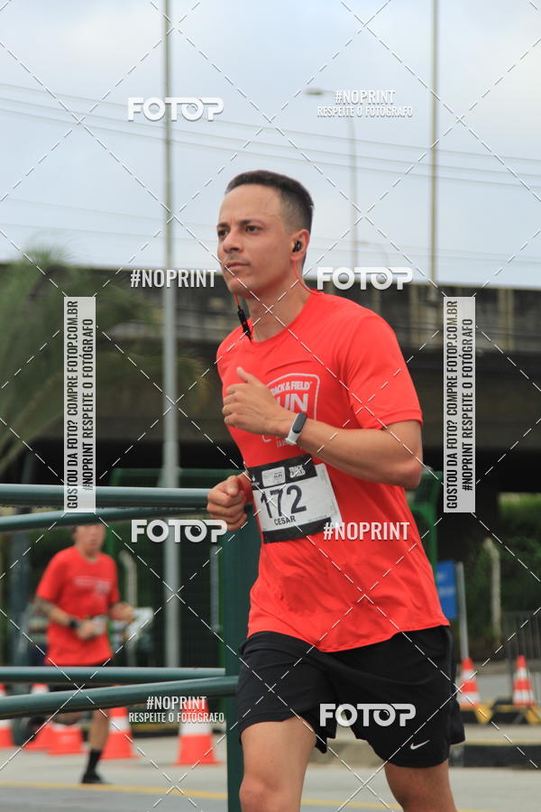 Buy your photos of the eventSantander Track & Field Run Series - Shopping Tambor on Fotop