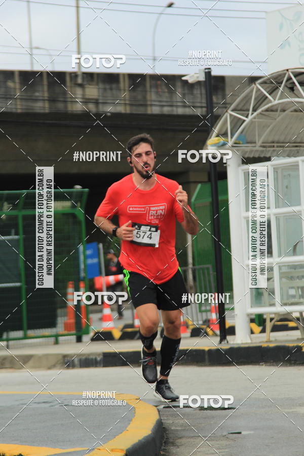 Buy your photos of the eventSantander Track & Field Run Series - Shopping Tambor on Fotop