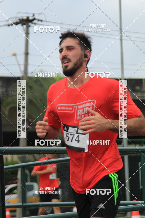 Buy your photos of the eventSantander Track & Field Run Series - Shopping Tambor on Fotop