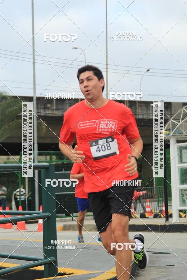 Buy your photos of the eventSantander Track & Field Run Series - Shopping Tambor on Fotop